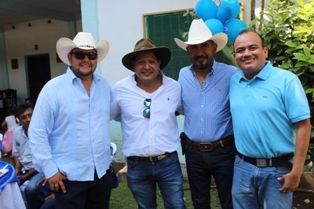Oye Chiapas - Felicidades Jesús Medina Cigarroa